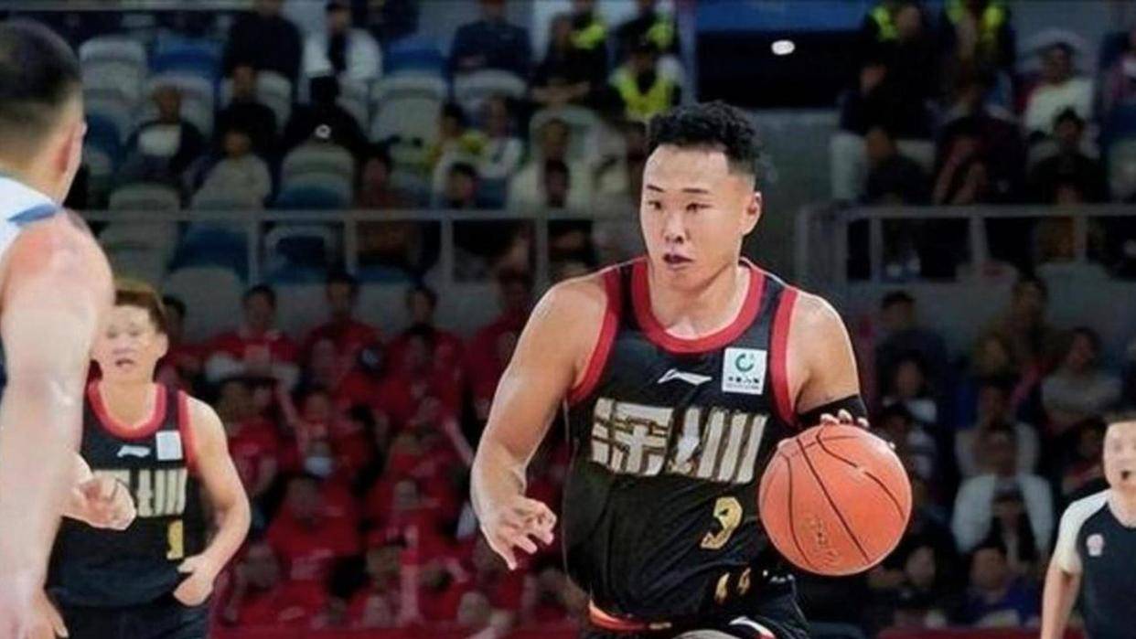 关于德布劳内的CBA吗引热议的信息
